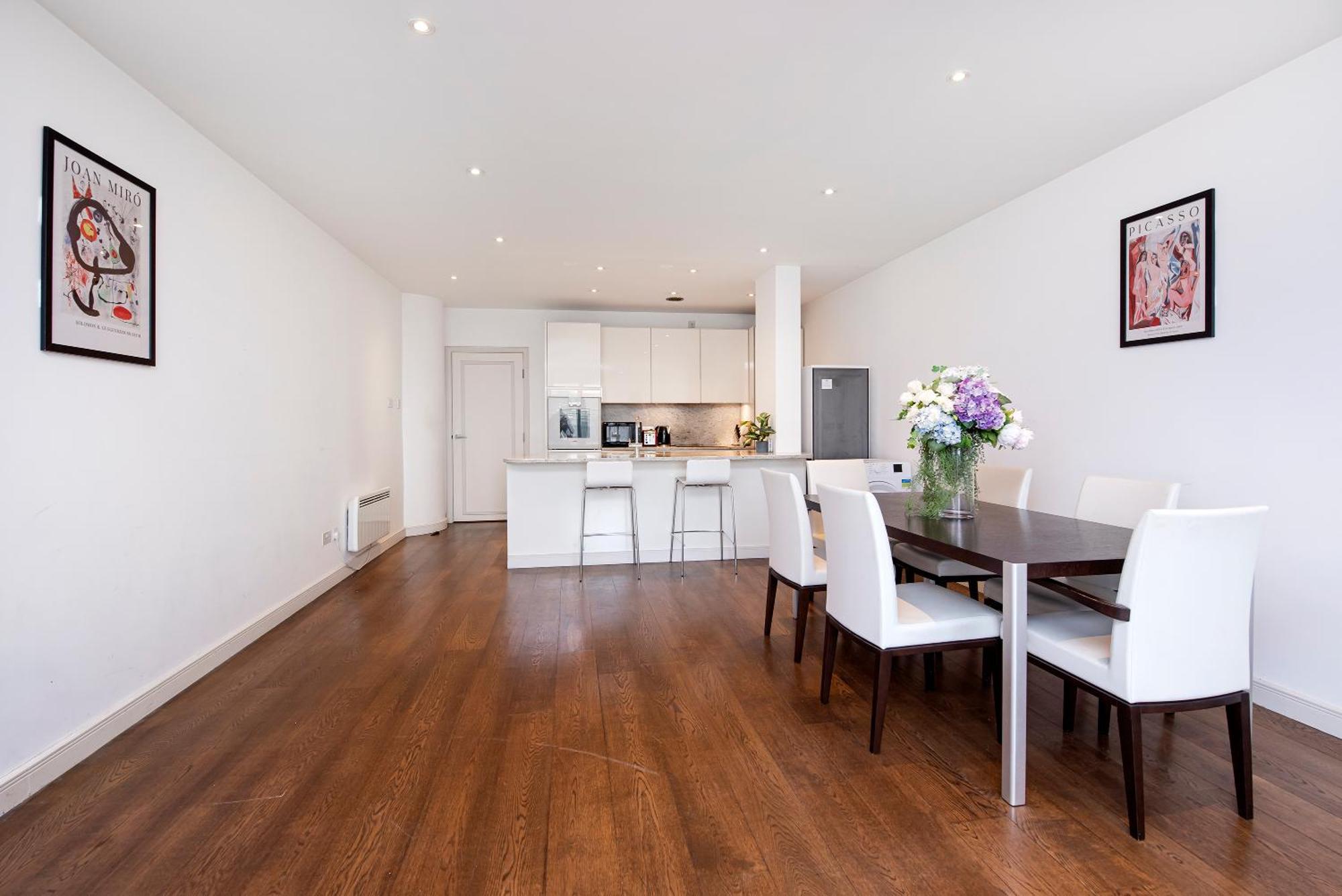 Central 2 Bed Maissonette London Exterior photo
